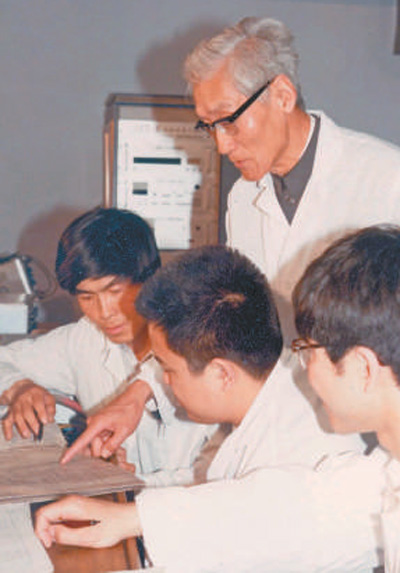 陆元九.jpg 陆元九.jpg