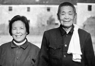 甘祖昌 龚全珍.jpg