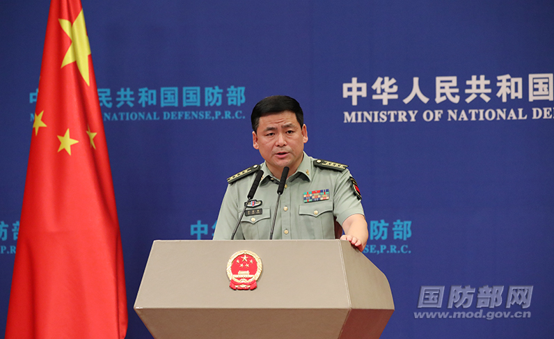 国防部举行例行记者会,国防部新闻局副局长,国防部新闻发言人任国强