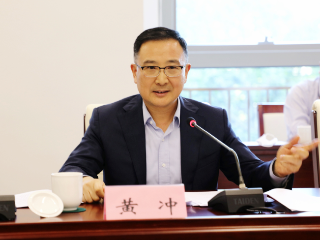 上海市双拥办召开军人子女入学工作座谈会